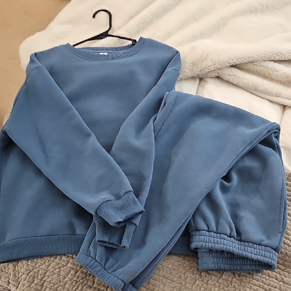 anrabess Other - Cerulean Blue Cozy Sweatshirt and Joggers Set